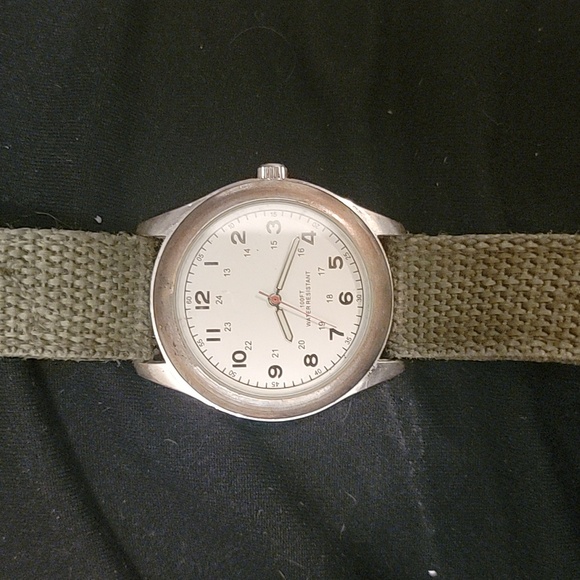 Military watch - Picture 2 of 4